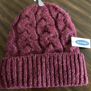 FINAL PRICE!! NWT Old Navy maroon beanie